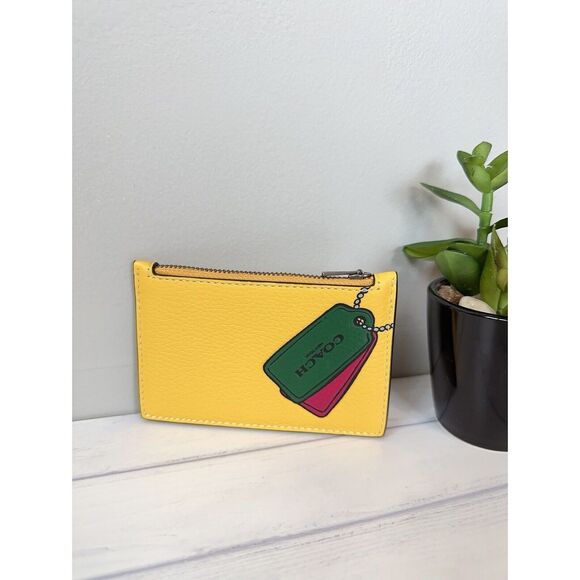 NWT Coach Zip Card Case Wallet Mens Yellow Leather Slim Trompe L'oeil CH130 - Picture 1 of 5